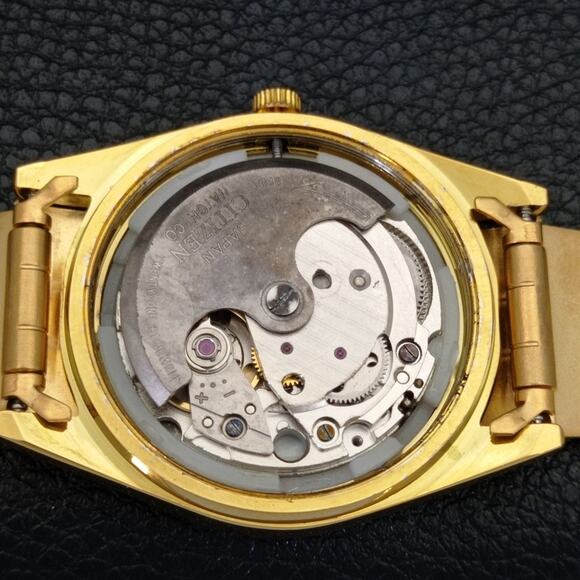 Vintage 1983 Citizen Automatic Mens Gold Watch W/daydate & Green accents - Picture 9 of 10